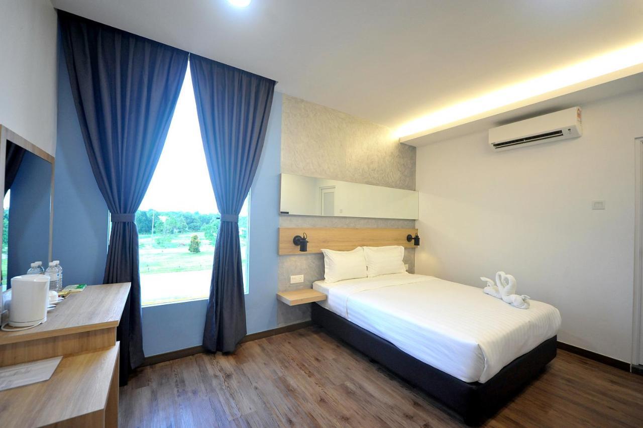 Mye Hotel Муар Екстериор снимка