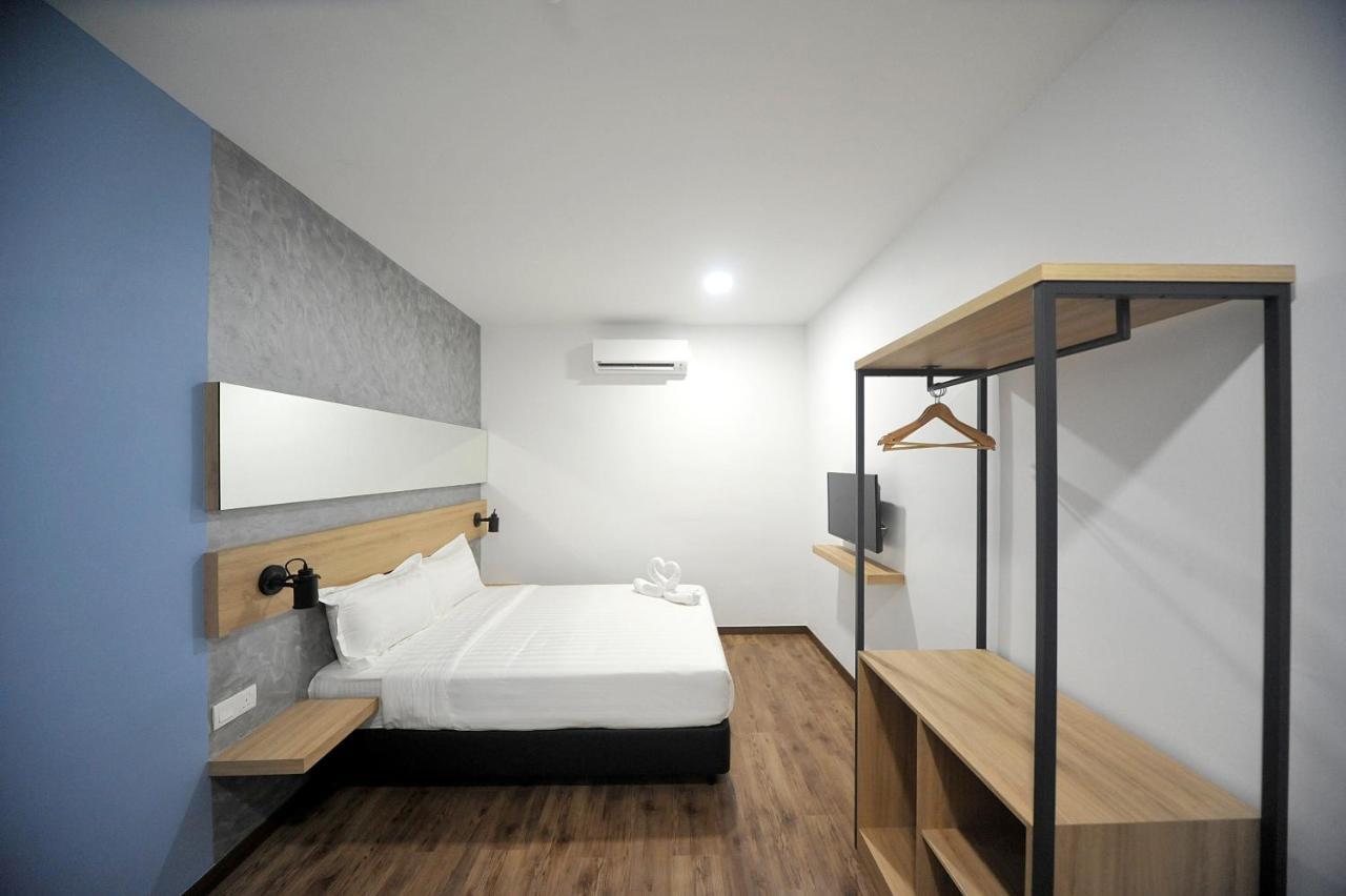 Mye Hotel Муар Екстериор снимка