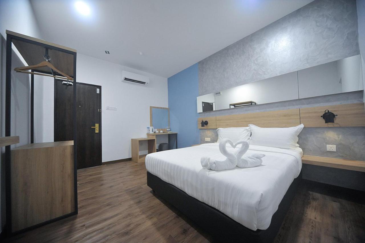 Mye Hotel Муар Екстериор снимка